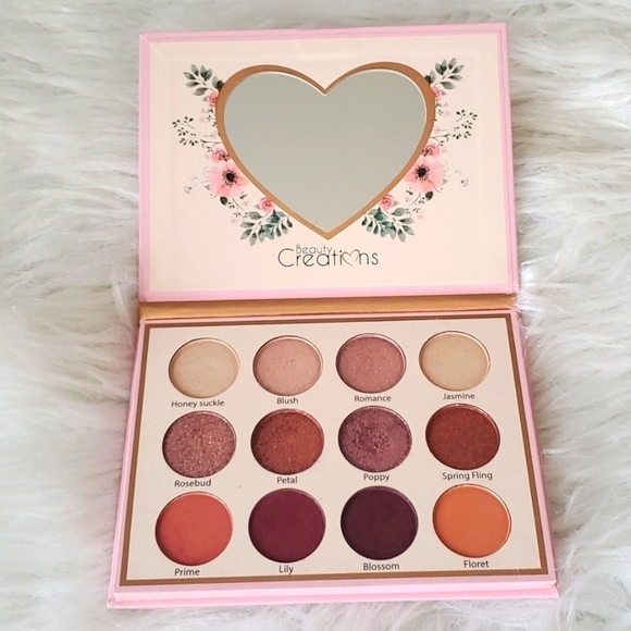 Beauty Creations Eyeshadow Palette - Picture 1 of 3